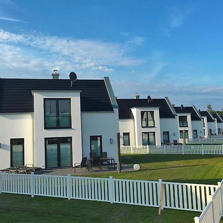 Ferienhaus Am Yachthafen In Peenemuende Exterior photo